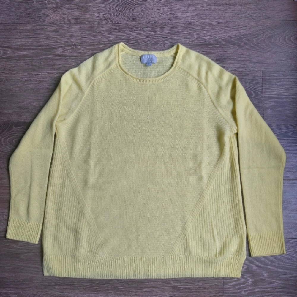 Pure Collection Cashmere lightweight Butter yellow ribbed knit sweater. Size 10